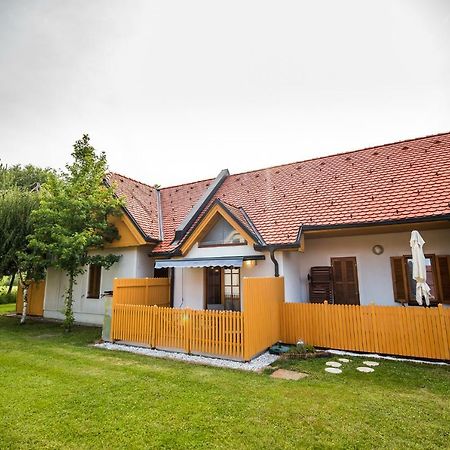 Golf Apartment With Spa Tickets Discount Moravske Toplice Bagian luar foto