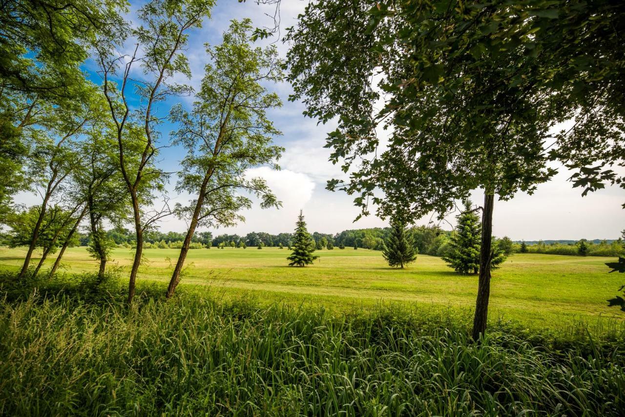 Golf Apartment With Spa Tickets Discount Moravske Toplice Bagian luar foto